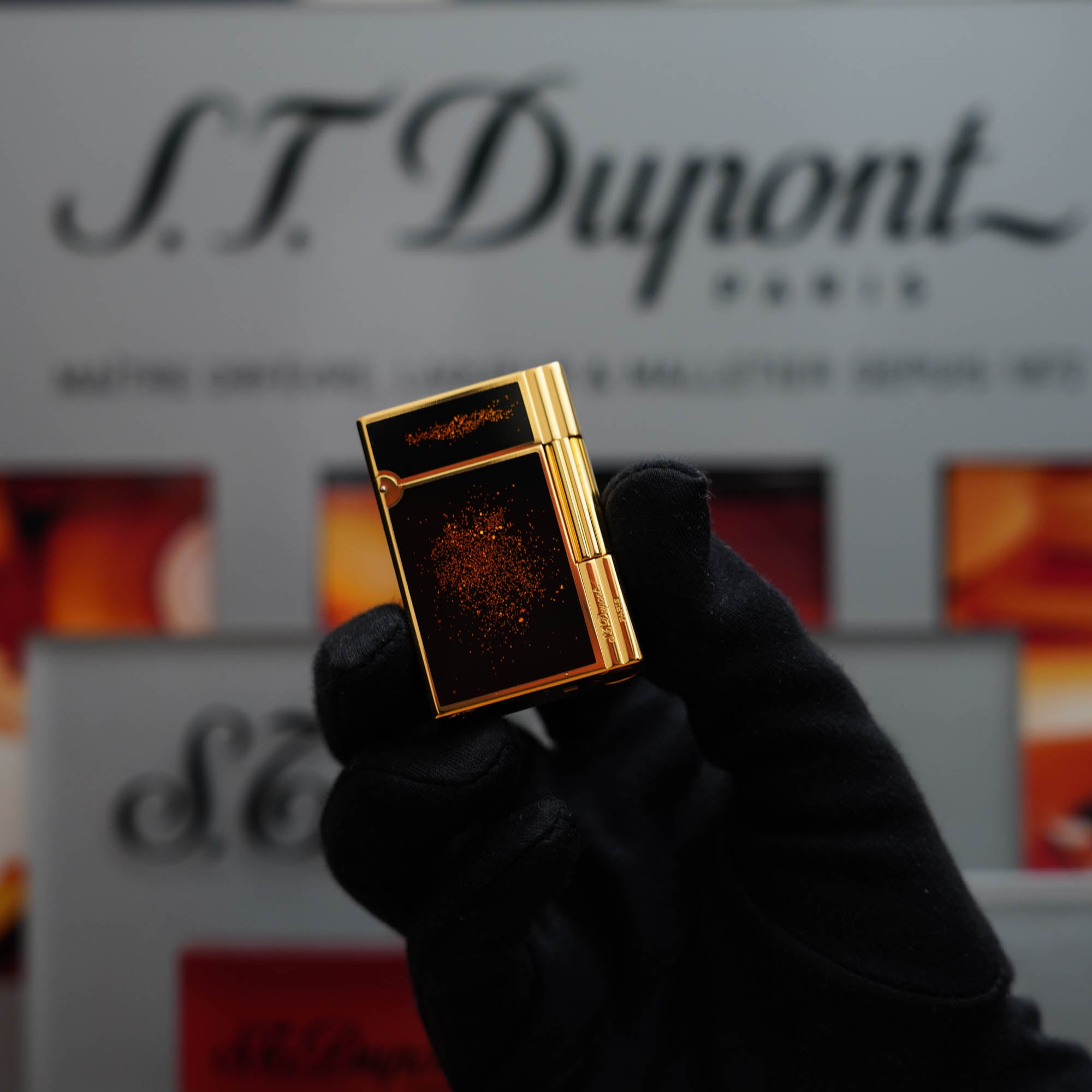 Vintage 1980 St Dupont 24k Gold finish Black Lacquer Gold Powder 