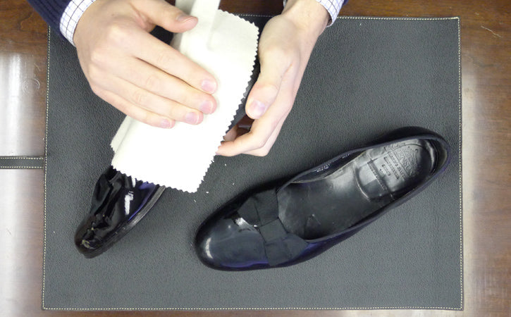 3 Ways to Clean Patent Leather - wikiHow