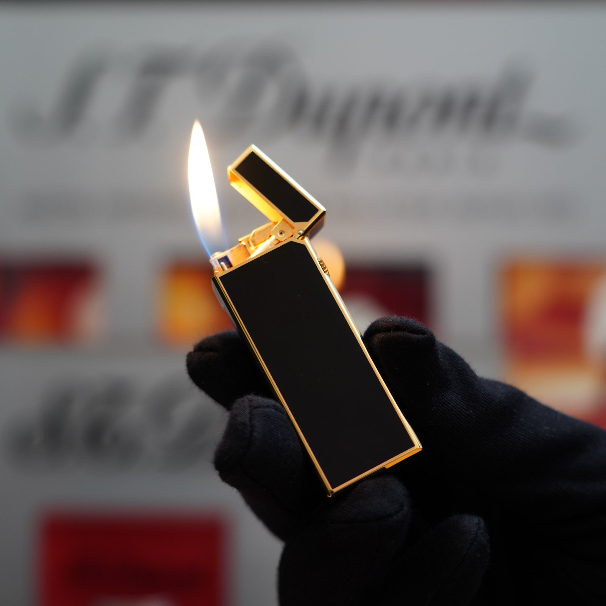 Vintage 1980 Dunhill Rollagas 24k Gold Plated Black Laquer Lighter
