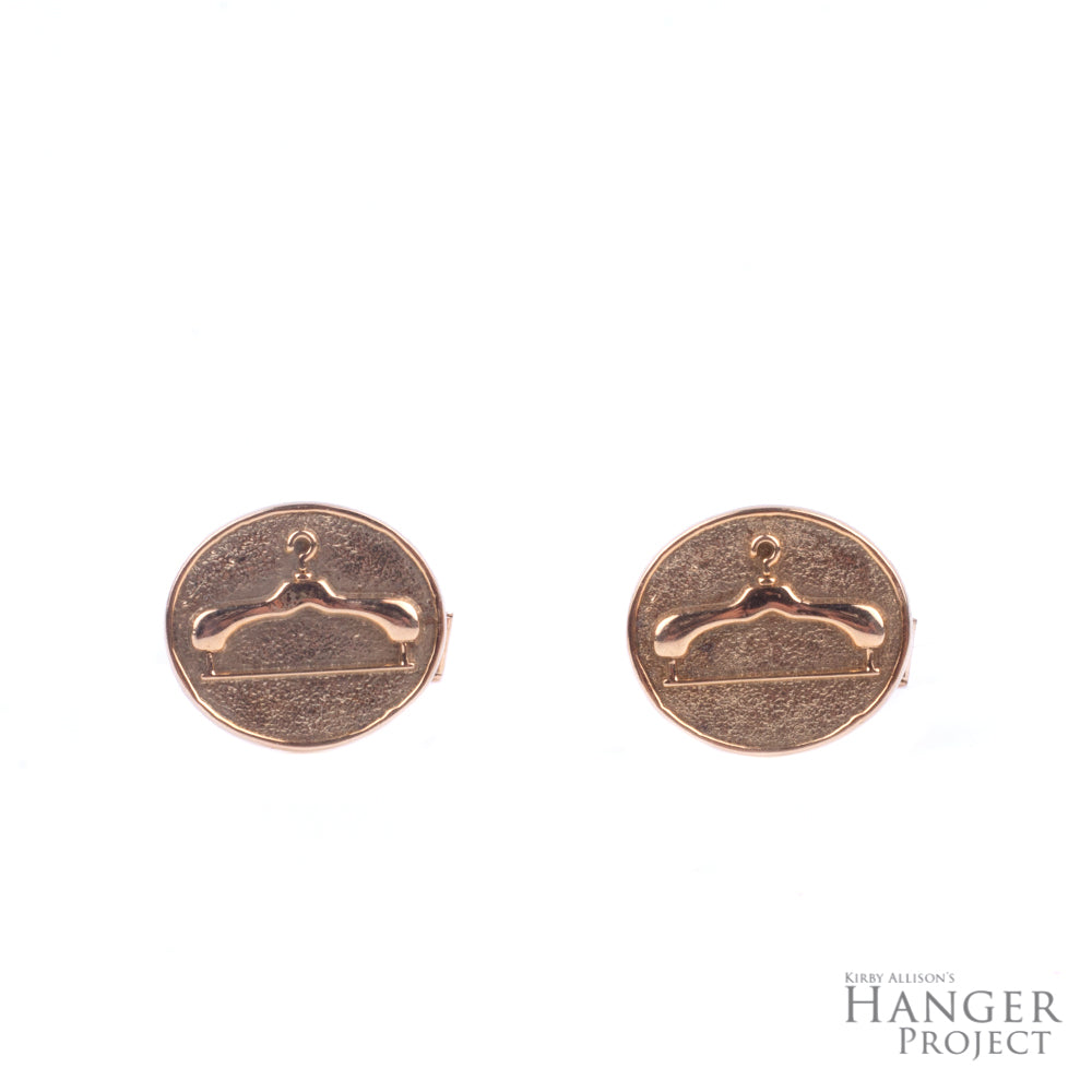 A pair of Sovereign Grade Gold Hanger Cufflinks from KirbyAllison.com - perfect for a Christmas gift.